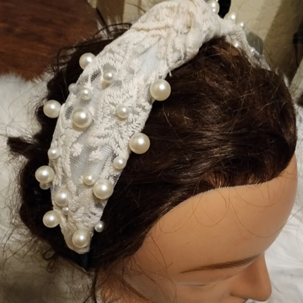 Lacy white‎ pearl beaded headband NEW
